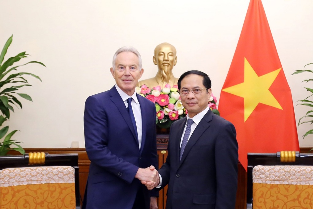 Cựu Thủ tướng Anh: Việt Nam là quốc gia giàu tiềm năng phát triển - 1 Cựu Thủ tướng Anh: Việt Nam là quốc gia giàu tiềm năng phát triển - 1