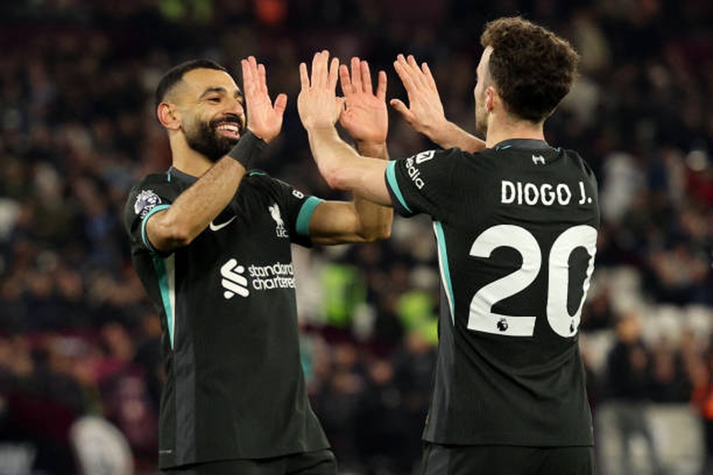 Mohamed Salah lập nhiều kỷ lục sau chiến thắng đậm của Liverpool - 2 Mohamed Salah lập nhiều kỷ lục sau chiến thắng đậm của Liverpool - 2