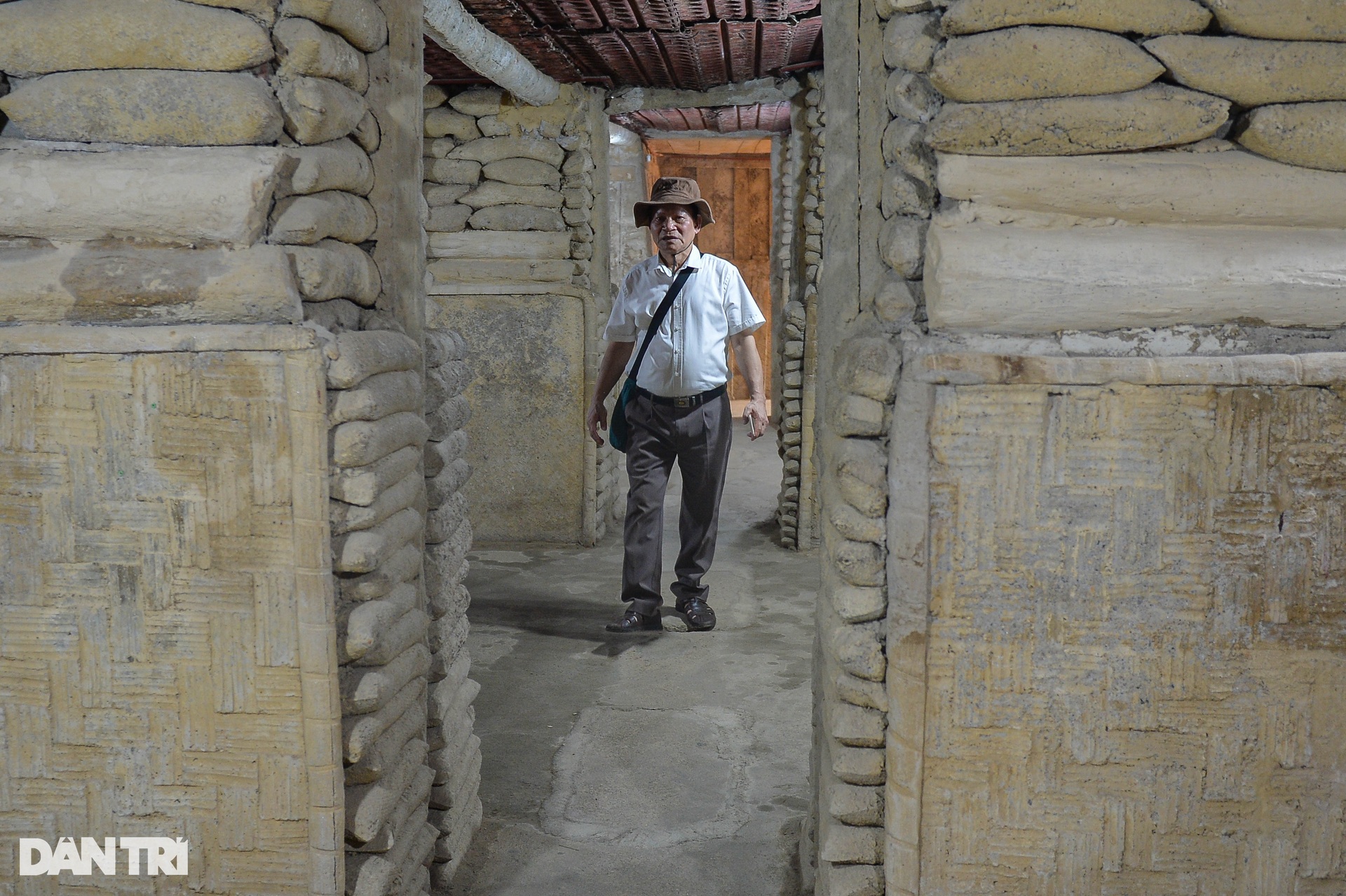 Tourists flock to visit the historical relics of Dien Bien Phu - 8