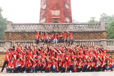 600 tình nguyện viên đạp xe 100km về dâng hương tại Đền Hùng