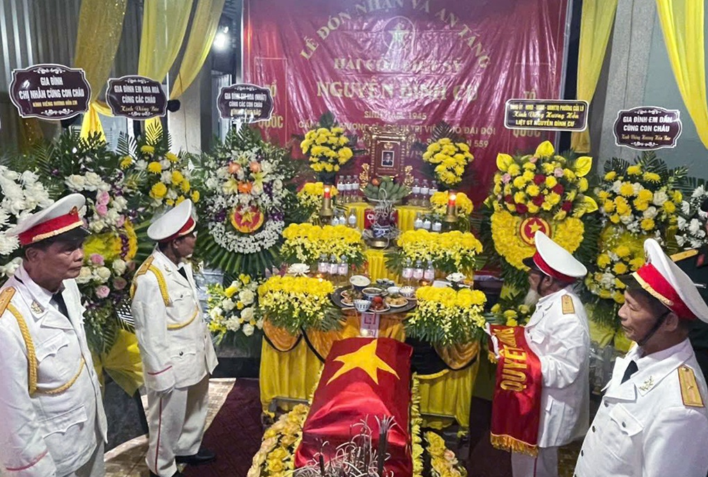 Đón liệt sĩ trở về sau 57 năm trong ngày thống nhất non sông - 1