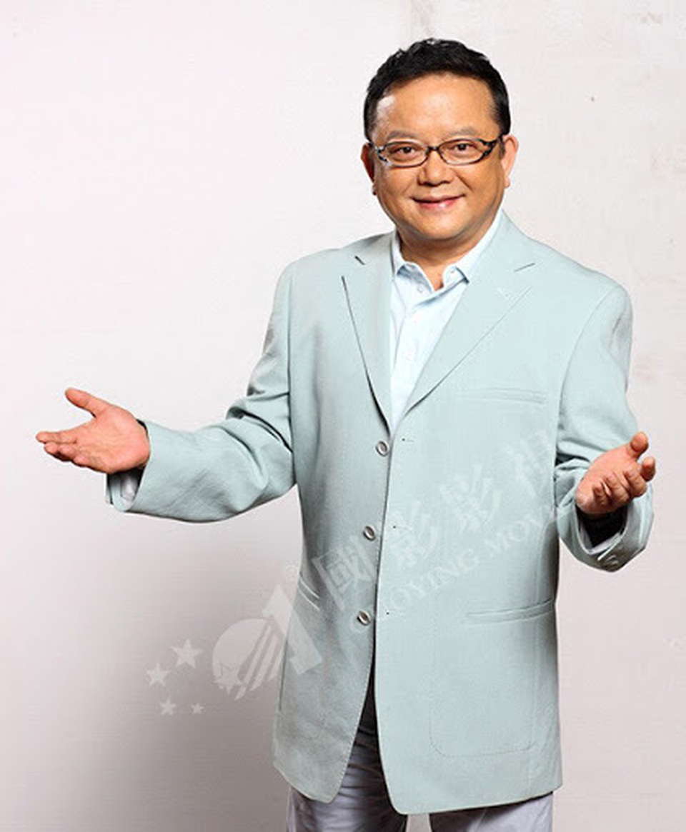 Hòa Thân Vương Cương sống sung túc bên người vợ kém 20 tuổi - 17