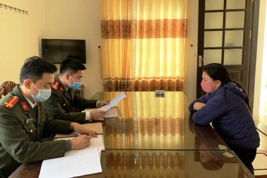 Triệu tập đối tượng tung tin "vợ giáo viên tiểu học mắc Covid-19"