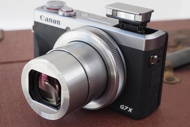 Canon bán bộ đôi máy ảnh compact hướng đến các Vlogger, giá từ 25 triệu đồng