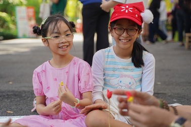 Tết Đoan Ngọ, hóa thân thành “nghệ nhân nhí” giữa lòng TPHCM