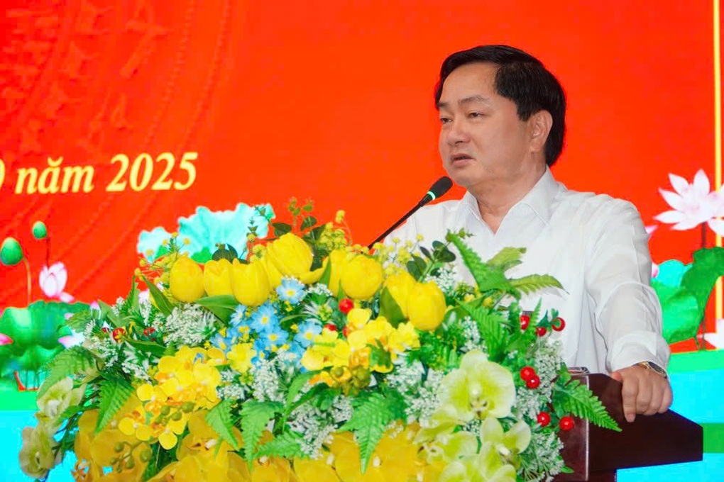 Tây Ninh quán triệt Nghị quyết Đại hội Đảng bộ tỉnh lần thứ I - 1