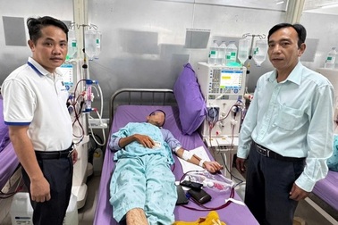 Hoàn tiền chạy thận với nhân viên "tố" cửa hàng C.P, bị mất việc