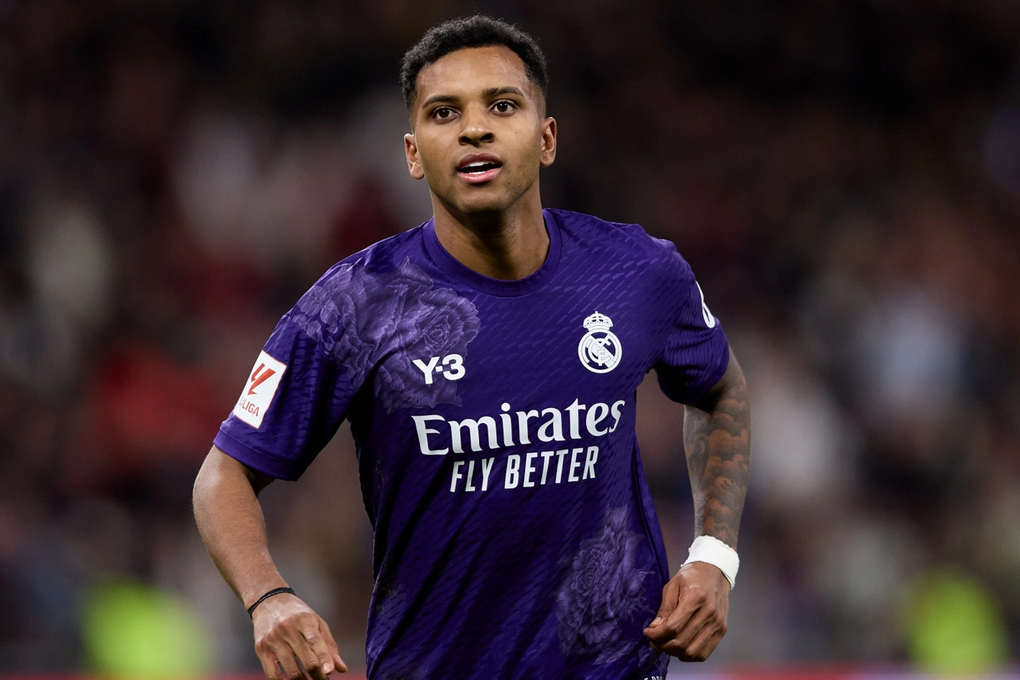 Rodrygo lập siêu phẩm, Real Madrid vững ngôi đầu bảng La Liga - 1 Rodrygo lập siêu phẩm, Real Madrid vững ngôi đầu bảng La Liga - 1