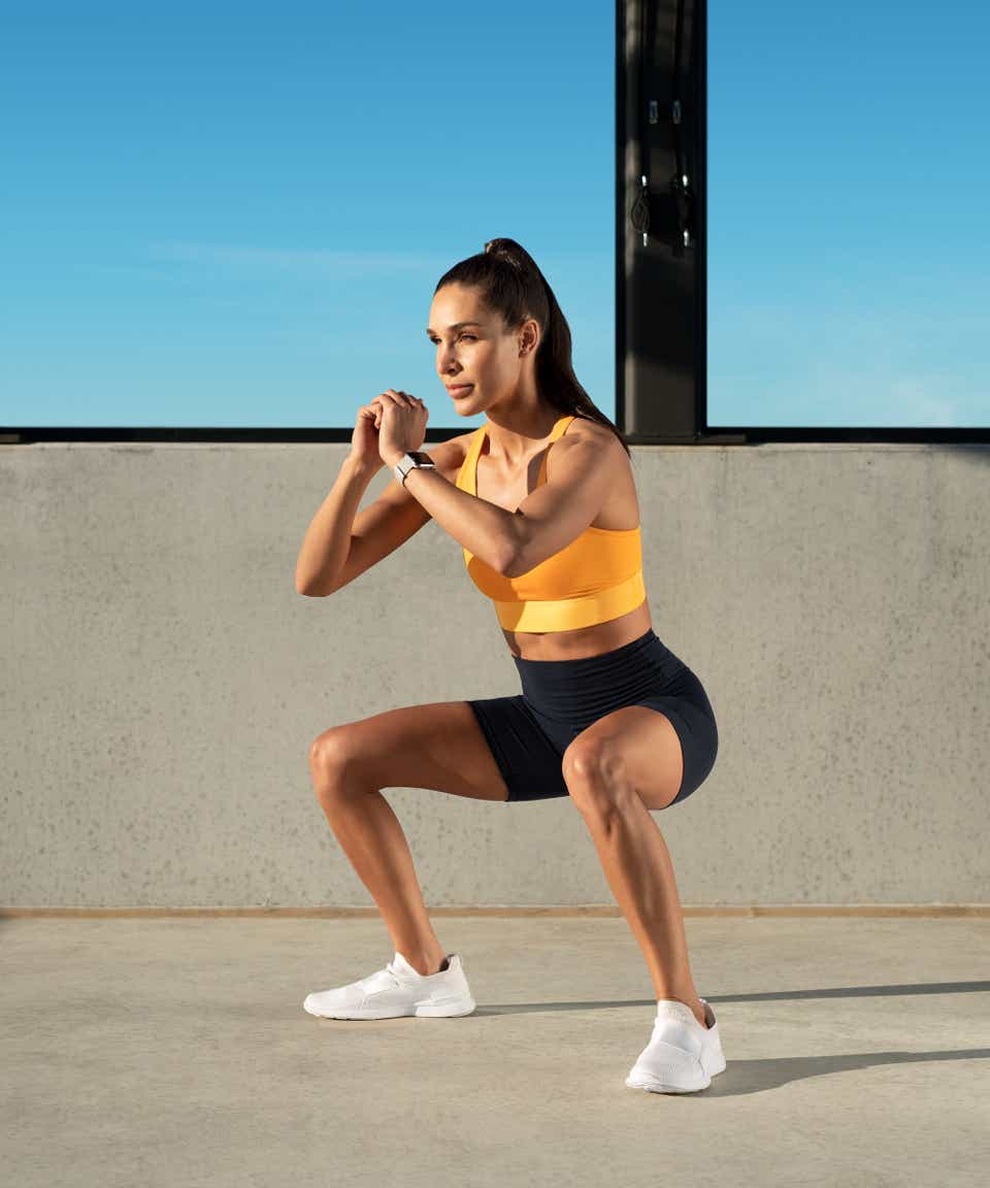 Hotgirl thể dục Kayla Itsines bỏ túi 400 triệu USD chỉ nhờ một hợp đồng - 1 Hotgirl thể dục Kayla Itsines bỏ túi 400 triệu USD chỉ nhờ một hợp đồng - 1