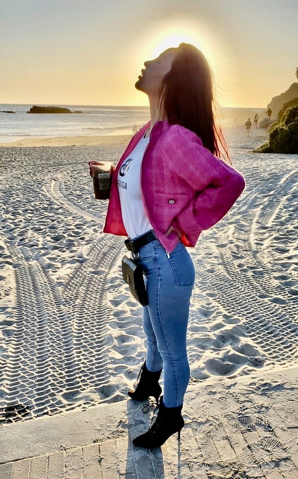 Sắp hết hạn visa Mỹ nhưng chưa thể về nước vì Covid-19, Kiko Chan stress - 5 Sắp hết hạn visa Mỹ nhưng chưa thể về nước vì Covid-19, Kiko Chan stress - 5