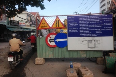 Gần 30 lần nhận phạt, công trình vẫn “ra sức” thi công ẩu