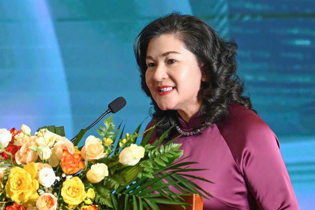 Sinh nhật 20 tuổi, báo Dân trí hoàn thành dự án 200 nhà Nhân ái - 1 Sinh nhật 20 tuổi, báo Dân trí hoàn thành dự án 200 nhà Nhân ái - 1