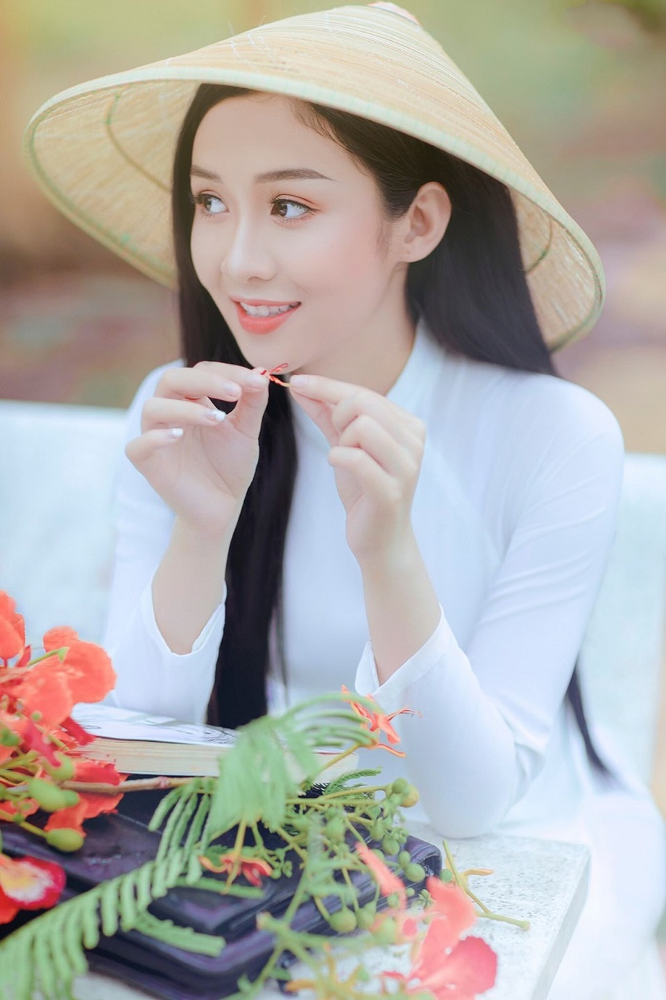 Hoa khôi 10x trường HUTECH nhớ thương mùa hoa phượng - 3 Hoa khôi 10x trường HUTECH nhớ thương mùa hoa phượng - 3