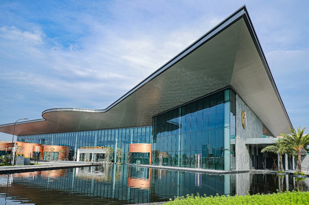 Tuấn Ngọc, Hồng Nhung, Hà Anh Tuấn hát nhạc Trịnh tại The Global City - 3 Tuấn Ngọc, Hồng Nhung, Hà Anh Tuấn hát nhạc Trịnh tại The Global City - 3