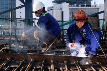 Trực tổng đài bảo vệ trẻ em sẽ vào danh mục nghề độc hại, nguy hiểm