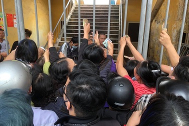 Trận đấu CLB Hải Phòng - CLB Hà Nội lên cơn sốt vé