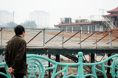 Cận cảnh "nghĩa địa du thuyền" từng một thời sầm uất bậc nhất Thủ đô