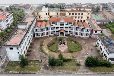 Khách sạn ở "thiên đường" du lịch biển Quất Lâm: Nơi bỏ hoang, chỗ bán tháo