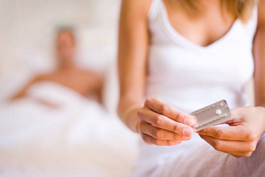 Sự thật đằng sau việc vợ lén lút dùng biện pháp tránh thai suốt hai năm