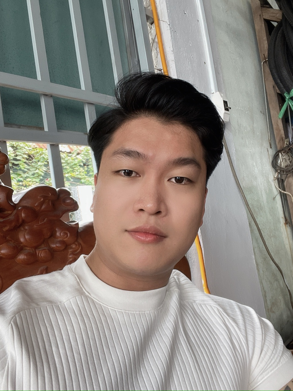Chân dung “người hùng” trong video nghẹt thở cứu bé gái đuối nước ở TPHCM - 1 Chân dung “người hùng” trong video nghẹt thở cứu bé gái đuối nước ở TPHCM - 1