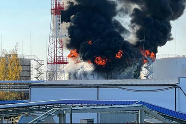 Kho đạn Nga gần biên giới Ukraine phát nổ dữ dội