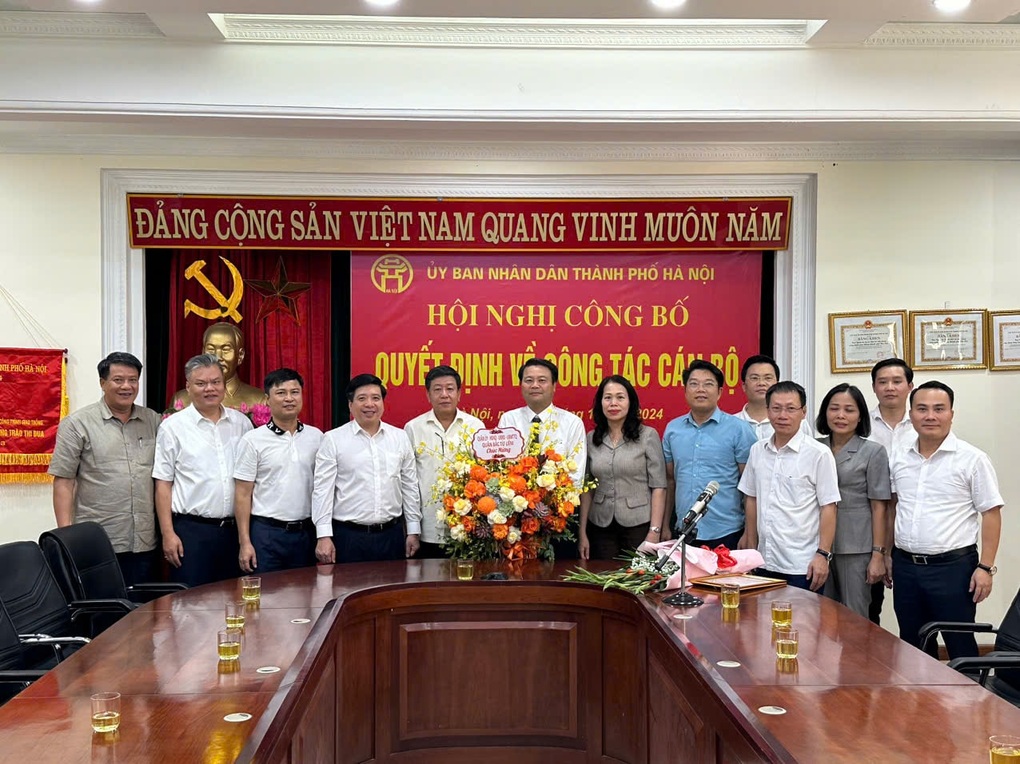 Ban giao thông Hà Nội có tân giám đốc sau khi loạt lãnh đạo bị kỷ luật - 1 Ban giao thông Hà Nội có tân giám đốc sau khi loạt lãnh đạo bị kỷ luật - 1