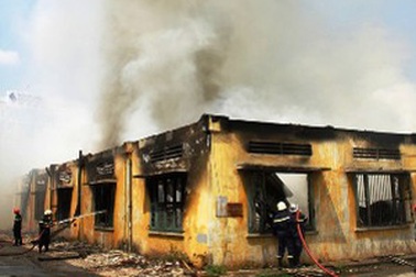 “Bà hỏa” ghé thăm kho bưu điện