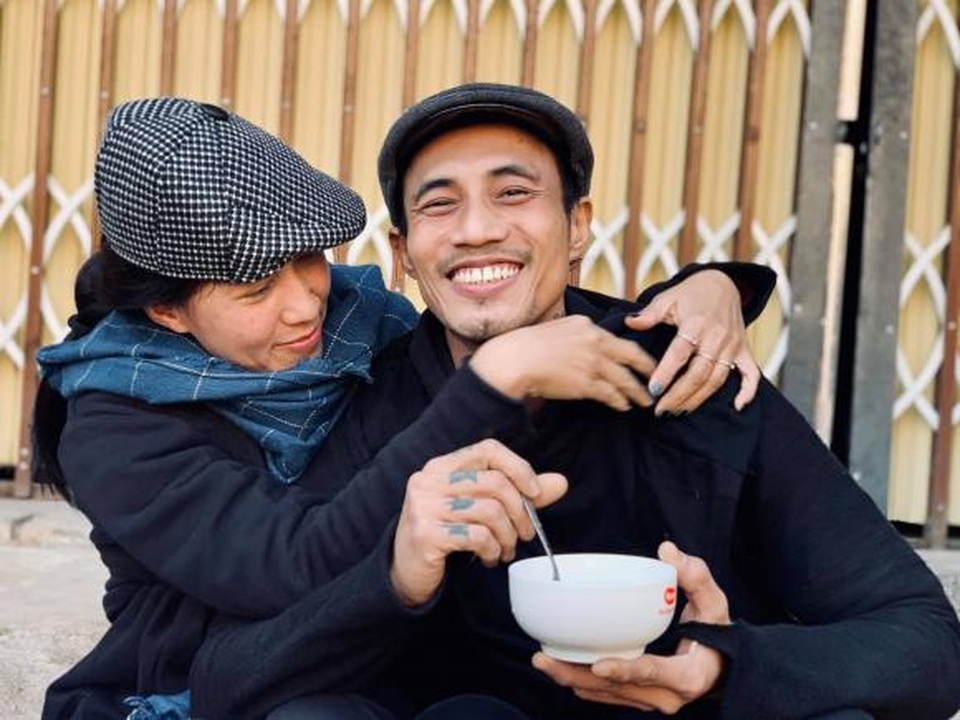Vợ Phạm Anh Khoa tiết lộ chồng dọn đến khu phố nghèo khi scandal ập đến - 1 Vợ Phạm Anh Khoa tiết lộ chồng dọn đến khu phố nghèo khi scandal ập đến - 1