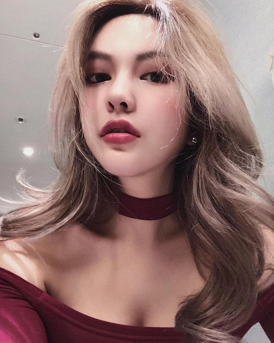 Số phận khác biệt của La Chí Tường và bạn gái cũ sau scandal ngoại tình - 3 Số phận khác biệt của La Chí Tường và bạn gái cũ sau scandal ngoại tình - 3