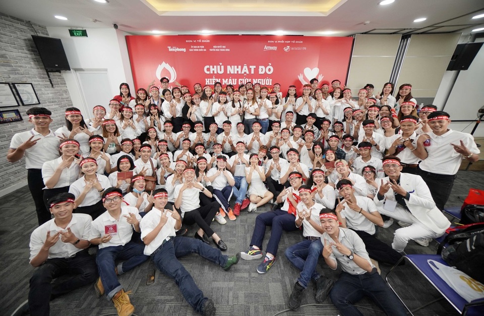 Amway Việt Nam đồng hành cùng chương trình hiến máu Chủ nhật Đỏ lần XIII - 2 Amway Việt Nam đồng hành cùng chương trình hiến máu Chủ nhật Đỏ lần XIII - 2