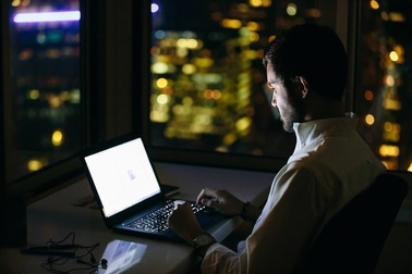 Bị phạt 3 năm tù vì cùng lúc đi làm ở 3 cơ quan do "năng lực có thừa"