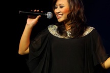 "Họa mi" Khánh Linh: Có lúc bị tình yêu chi phối quá nhiều