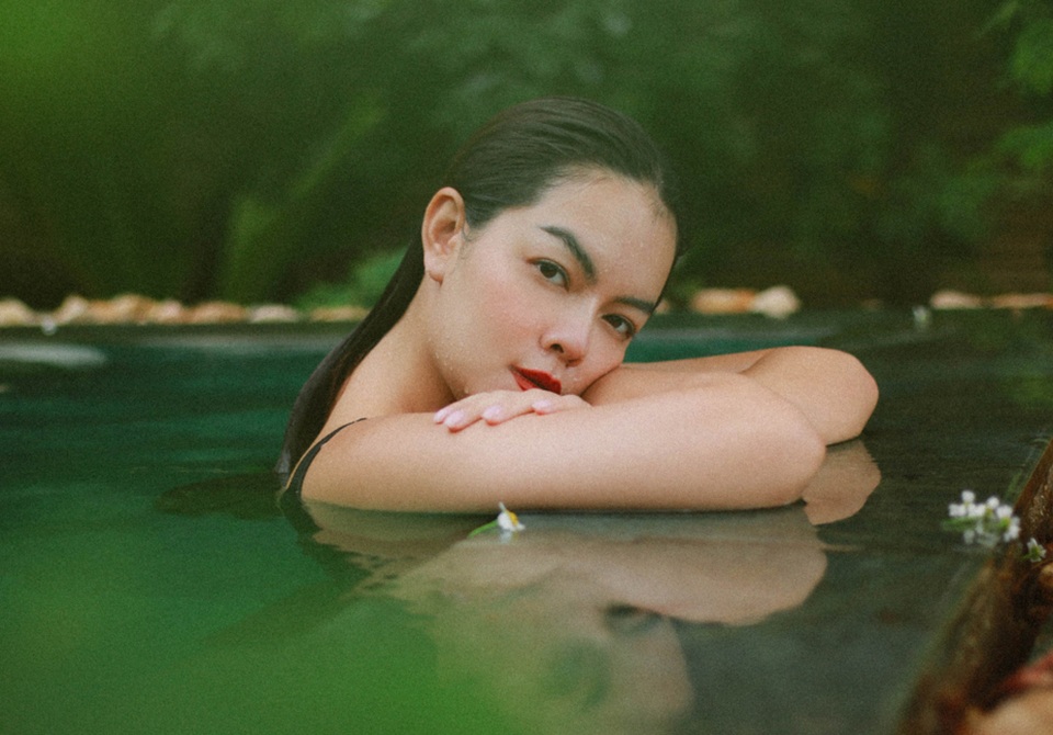 Phạm Quỳnh Anh: Tôi không dùng quá khứ làm chất liệu âm nhạc để chiêu trò - 8 Phạm Quỳnh Anh: Tôi không dùng quá khứ làm chất liệu âm nhạc để chiêu trò - 8