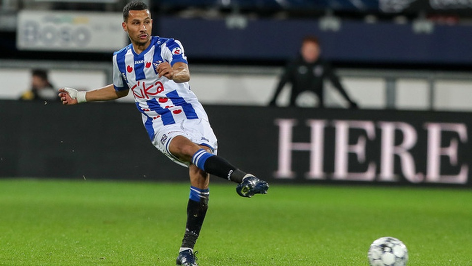 Heerenveen chia tay hậu vệ, Văn Hậu sẽ được giữ lại? - 1 Heerenveen chia tay hậu vệ, Văn Hậu sẽ được giữ lại? - 1