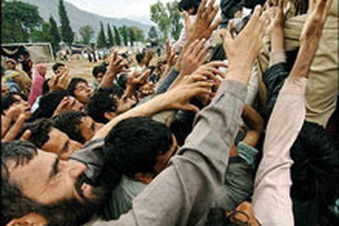 Mưa lớn cản trở cứu hộ tại Pakistan và Ấn Độ