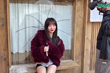 Gợi ý phối trang phục đỏ, đen, trắng cho mùa Giáng sinh