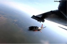 Ukraine chế tạo bom thách thức "vũ khí đáng sợ nhất" của Nga