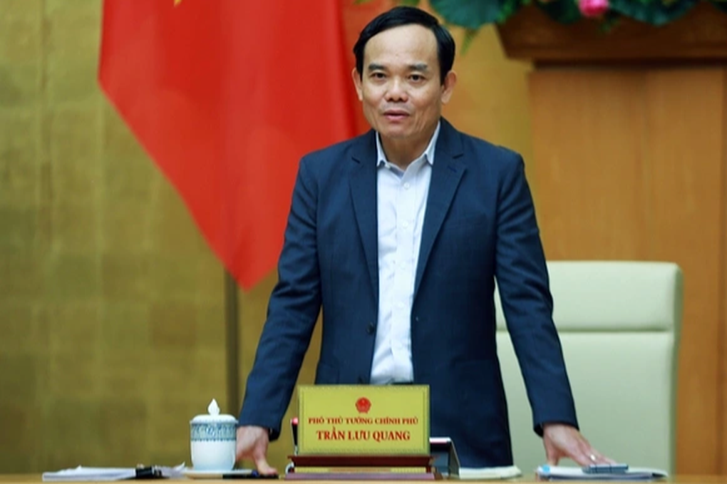 Xử lý nghiêm, công khai cán bộ làm việc chậm trễ, gây phiền hà cho dân - 1 Xử lý nghiêm, công khai cán bộ làm việc chậm trễ, gây phiền hà cho dân - 1