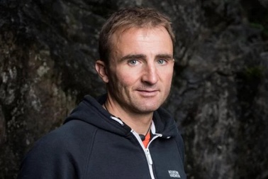Vận động viên Thụy Sỹ Ueli Steck tử nạn ngay gần Everest