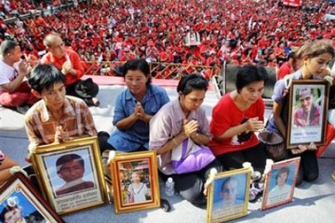 "Áo Đỏ" lại tràn ngập trung tâm thủ đô Bangkok