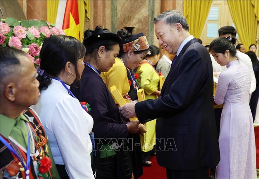 Chủ tịch nước Tô Lâm: Chăm lo tốt hơn đời sống của đồng bào dân tộc thiểu số - 4