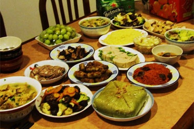 Sắc xuân về trên mâm cỗ Tết truyền thống của người Việt