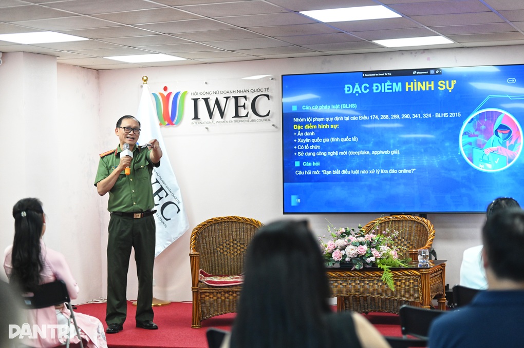 Trước khi bị lừa đảo, ai cũng nghĩ chắc nó chừa mình ra - 2 Trước khi bị lừa đảo, ai cũng nghĩ chắc nó chừa mình ra - 2