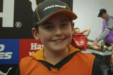 Cậu bé Australia từng thoát chết kỳ diệu, 4 năm sau đột ngột qua đời