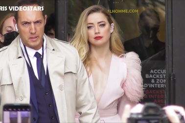 Amber Heard tỏa sáng tại Paris