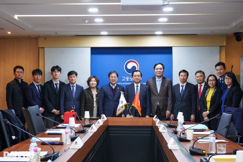 Thứ trưởng Bộ LĐ-TBXH với mối bận tâm mang sang xứ Hàn - 2