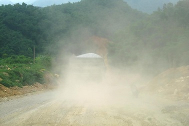 Tạm dừng hoạt động mỏ đá gây ô nhiễm môi trường