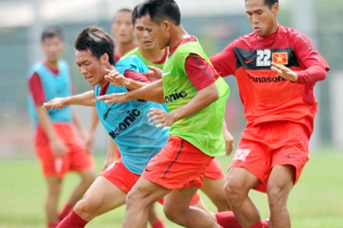 Quốc Long khó có cơ hội ở lại ĐT Việt Nam