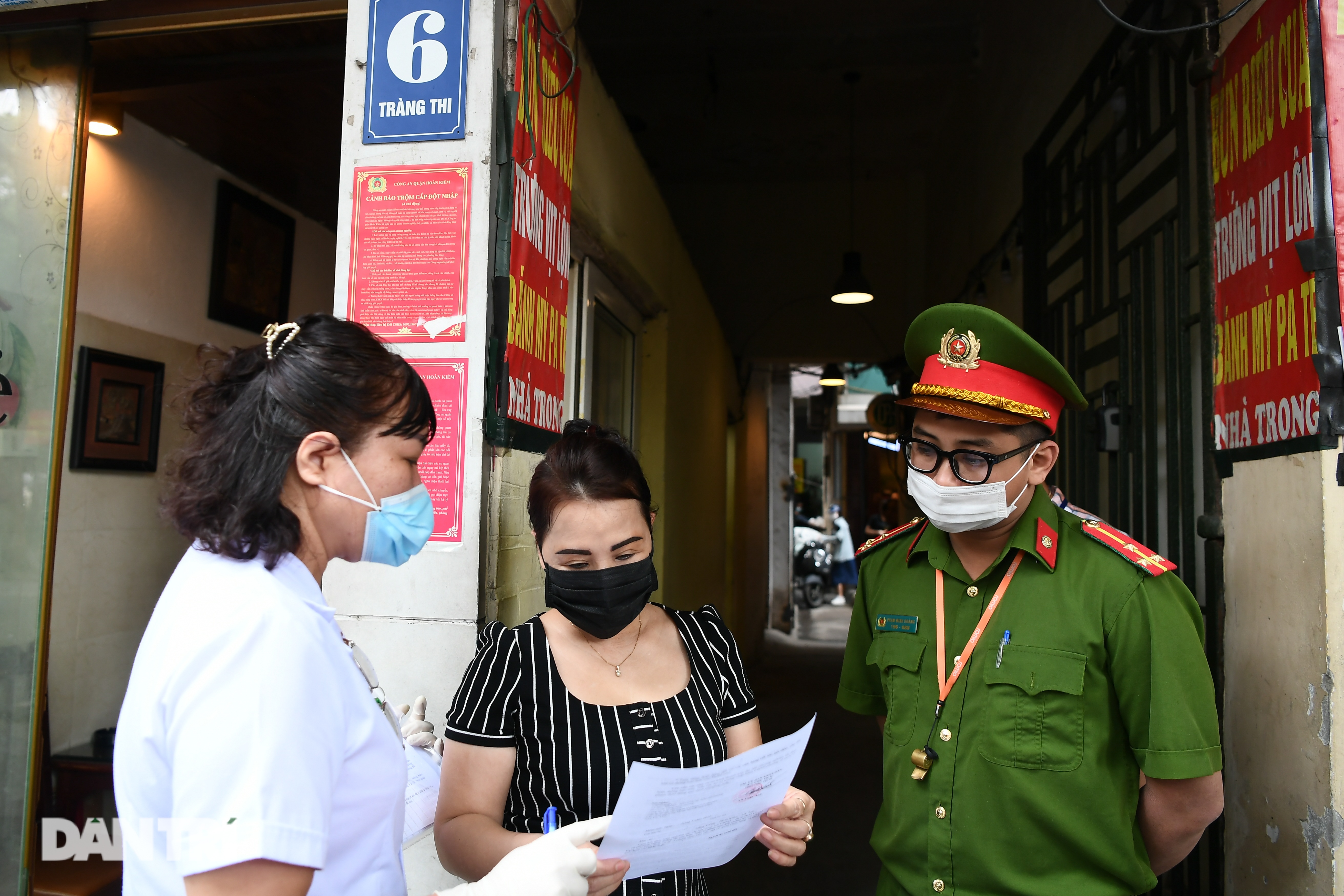 Nhà hàng quán ăn ở Hà Nội cháy hàng giao về, dừng đón khách từ 12h trưa - 1 Nhà hàng quán ăn ở Hà Nội cháy hàng giao về, dừng đón khách từ 12h trưa - 1