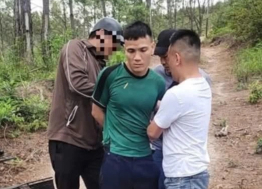 Bắt giữ nghi phạm gây ra vụ cướp ngân hàng ở Quảng Ninh - 1 Bắt giữ nghi phạm gây ra vụ cướp ngân hàng ở Quảng Ninh - 1